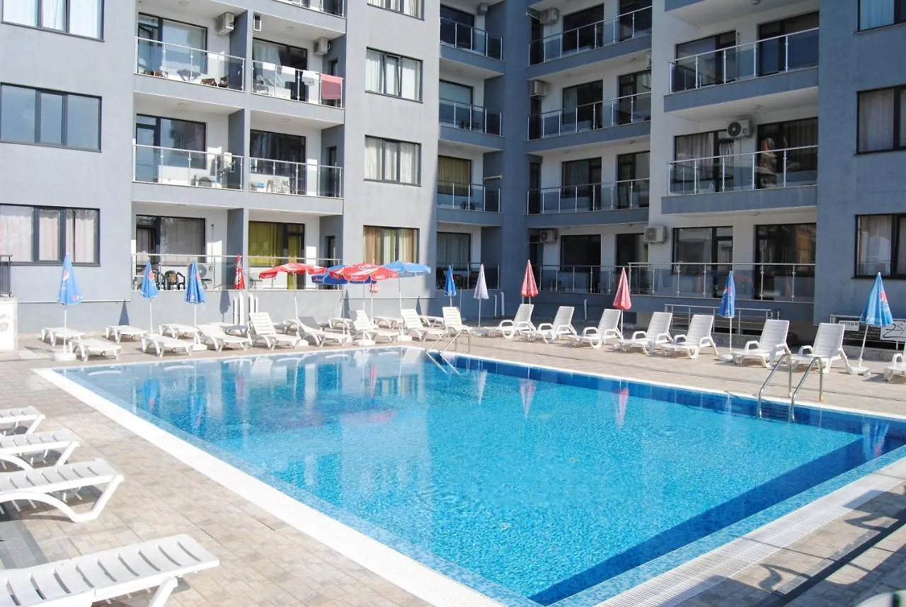 Yalta Studio Golden Sands Hotel