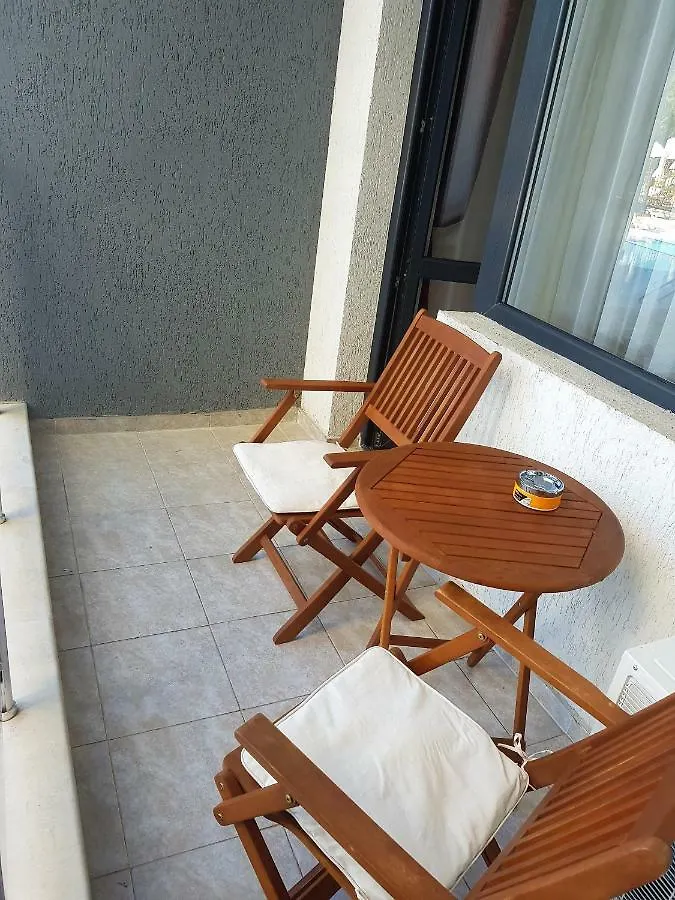 Yalta Studio Golden Sands Hotel Apartment