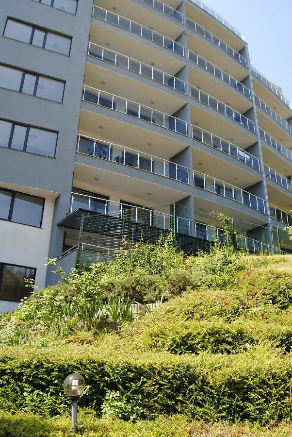 Yalta Studio Golden Sands Hotel